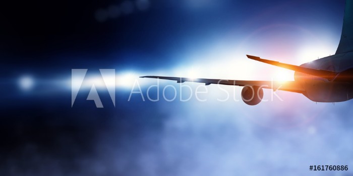 Picture of Airliner in night sky